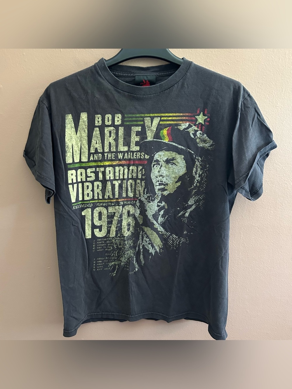 Zion Rootswear Bob Marley Rastaman Vibration Reggae 1976 Graphic T-Shirt Medium